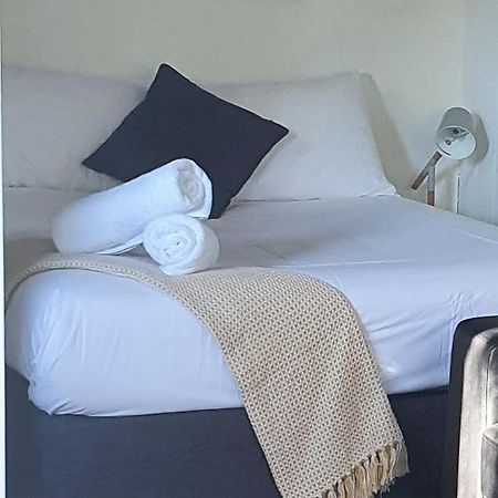 Batemans Bay Holiday Park & Hostel Экстерьер фото