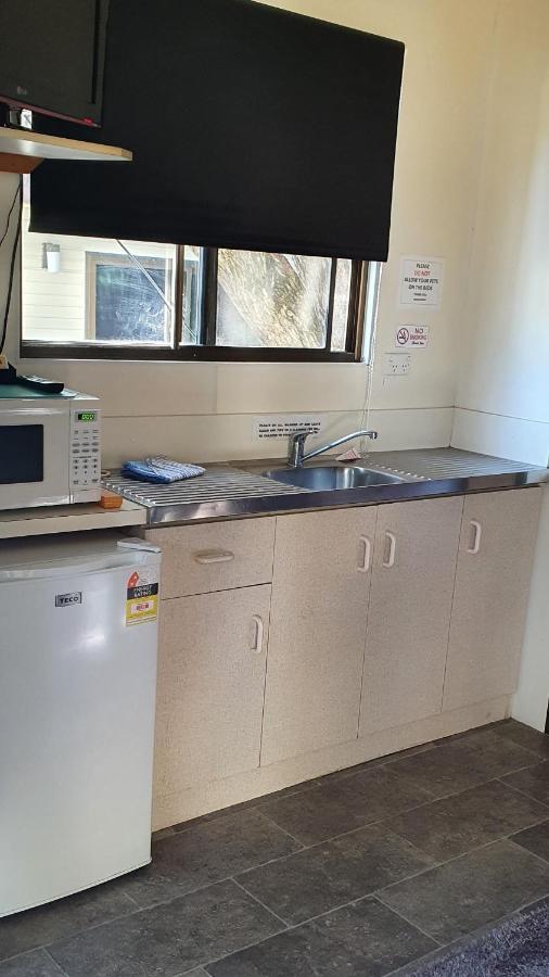 Batemans Bay Holiday Park & Hostel Экстерьер фото
