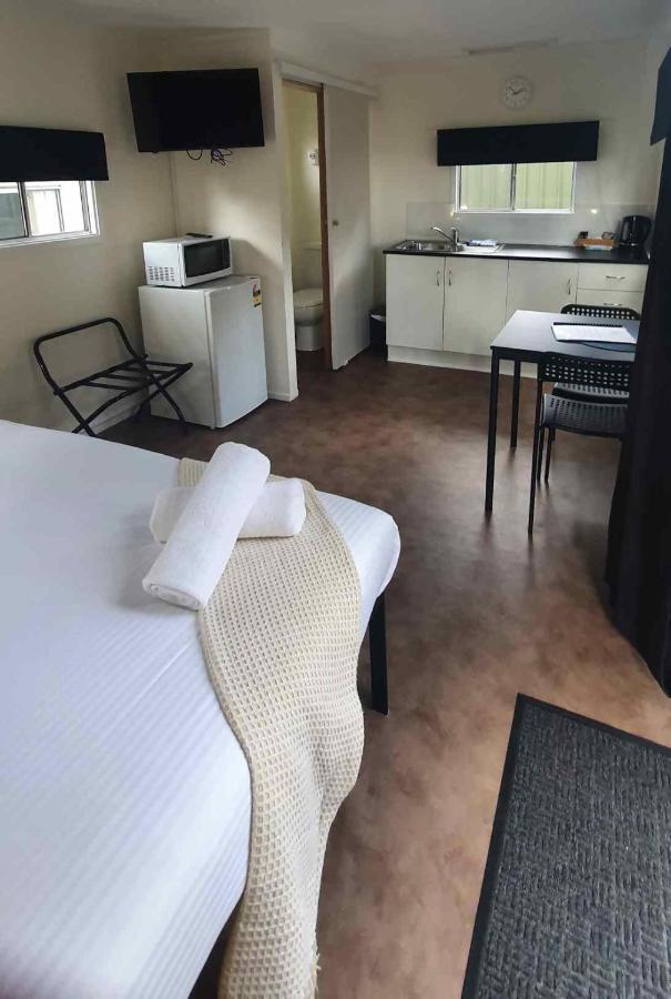Batemans Bay Holiday Park & Hostel Экстерьер фото