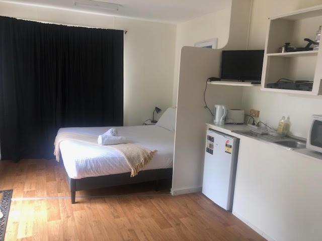 Batemans Bay Holiday Park & Hostel Экстерьер фото
