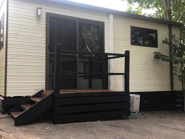 Batemans Bay Holiday Park & Hostel Экстерьер фото
