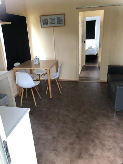 Batemans Bay Holiday Park & Hostel Экстерьер фото