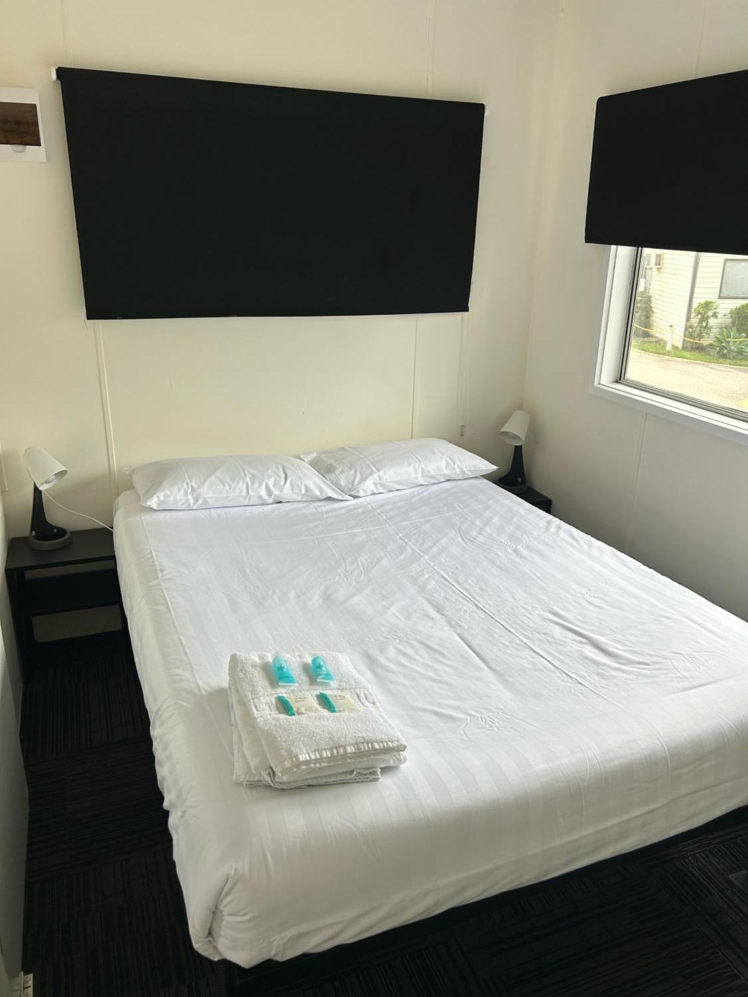 Batemans Bay Holiday Park & Hostel Экстерьер фото