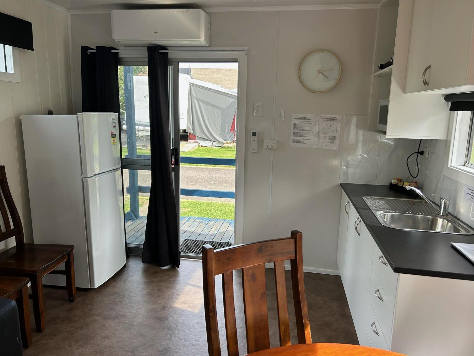 Batemans Bay Holiday Park & Hostel Экстерьер фото