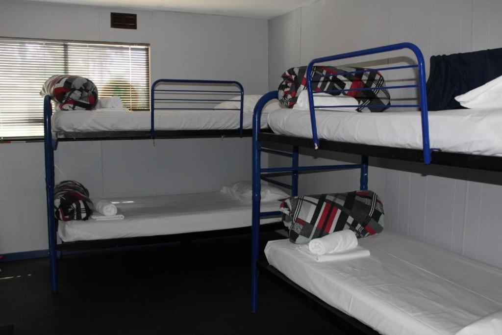 Batemans Bay Holiday Park & Hostel Экстерьер фото