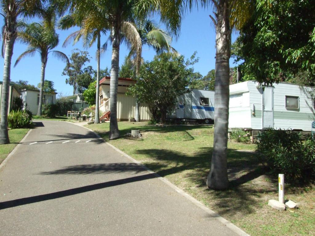 Batemans Bay Holiday Park & Hostel Экстерьер фото